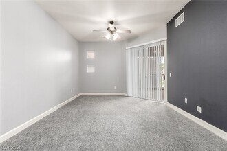 63 E Agate Ave in Las Vegas, NV - Building Photo - Building Photo