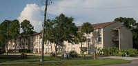 Oceanside Estate Apartments in Pinellas Park, FL - Building Photo - Building Photo