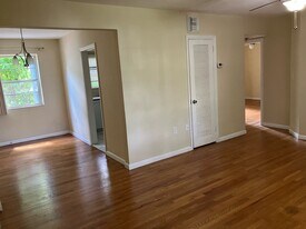 5590 SW 78th St, Unit Unit B in Miami, FL - Building Photo