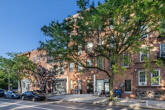 249 Tompkins Avenue in Brooklyn, NY - Building Photo - Building Photo