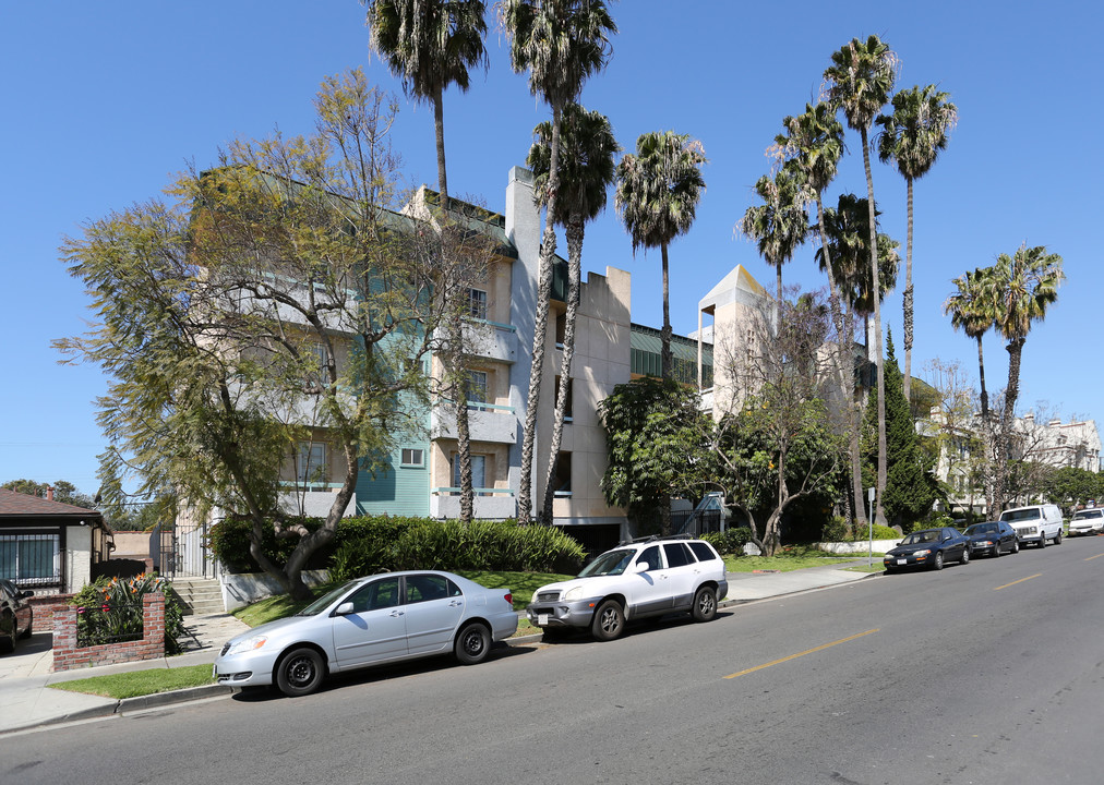 Marina Palms in Los Angeles, CA - Building Photo