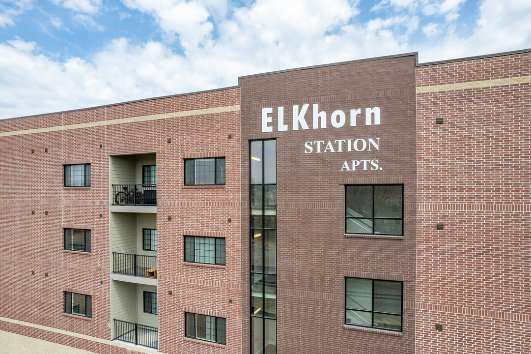 Elkhorn Station in Elkhorn, NE - Building Photo