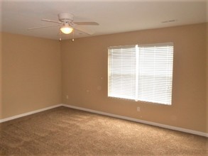 1245 Cloverview St in Blacklick, OH - Building Photo - Building Photo