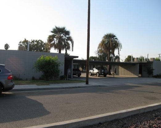 Casa Diana Apartments in Fresno, CA - Building Photo