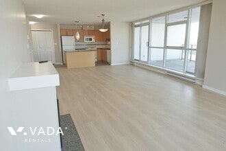 5611 Goring St in Burnaby, BC - Building Photo - Building Photo