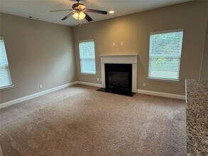 495 Kirkland Dr in Locust Grove, GA - Building Photo - Building Photo
