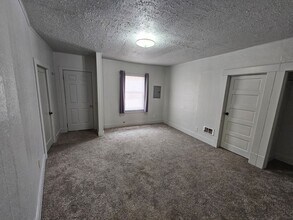 2004 Adams Ave in La Grande, OR - Building Photo - Building Photo