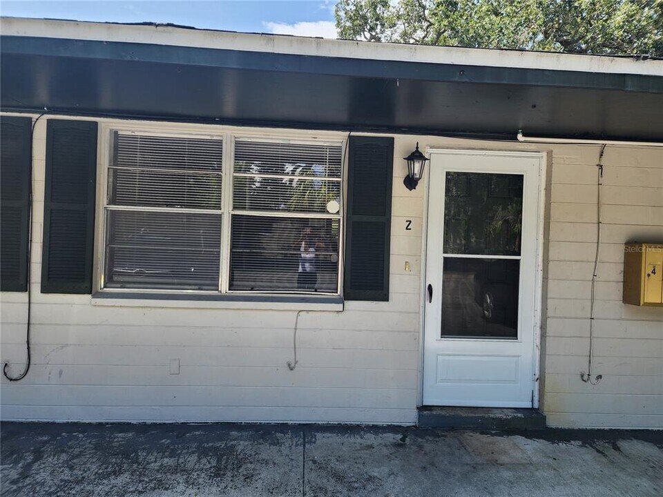 135 North St in Daytona Beach, FL - Building Photo