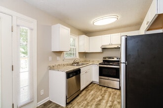 1305 Yardley Terrace in Winston-Salem, NC - Building Photo - Building Photo