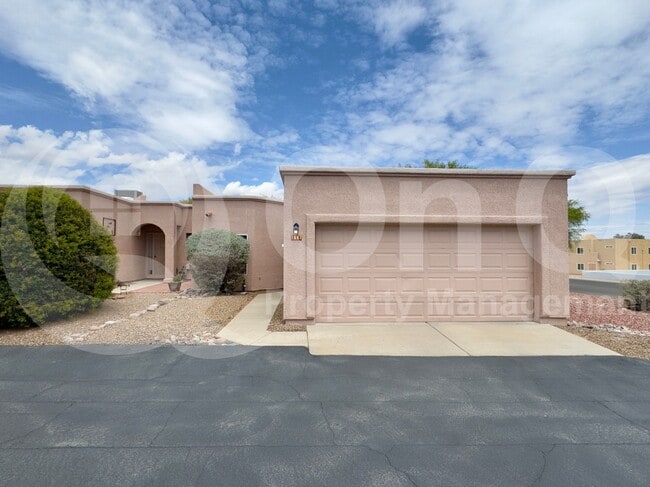 property at 1697 N Rio Yaqui