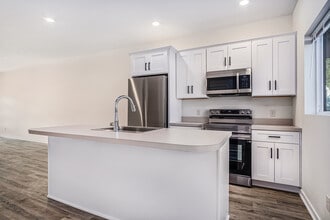 11 Deloney Ave NW in Grand Rapids, MI - Building Photo - Building Photo