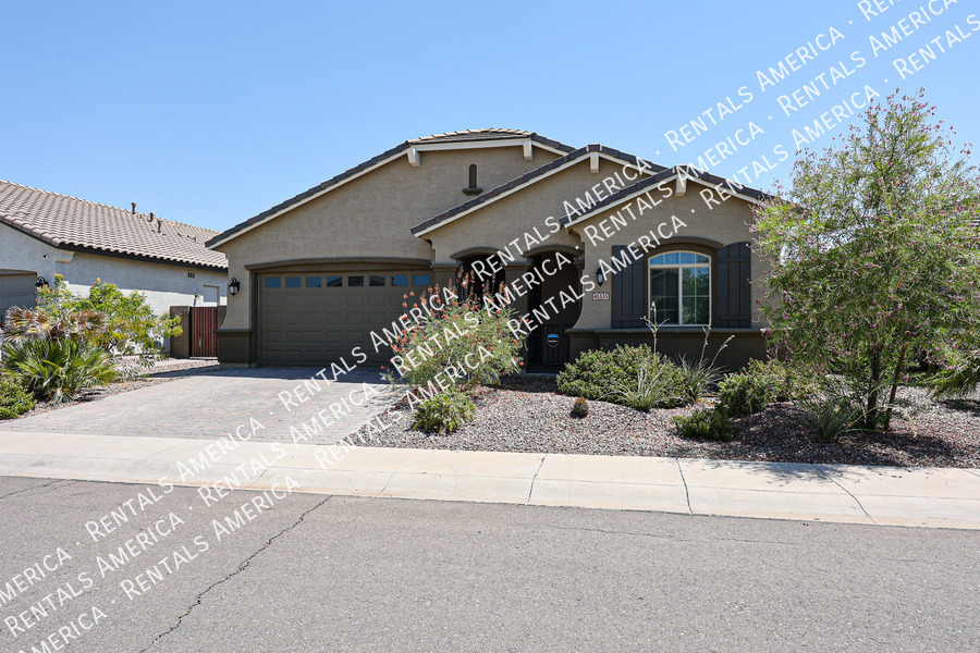 41335 W Almira Dr in Maricopa, AZ - Building Photo
