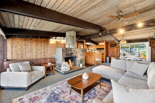 1969 San Remo Dr in Laguna Beach, CA - Building Photo