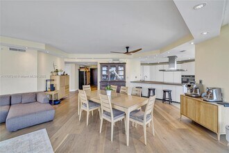 2600 Island Blvd, Unit 1704 in Aventura, FL - Foto de edificio - Building Photo