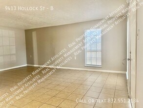 9413 Hollock St in Houston, TX - Building Photo - Building Photo