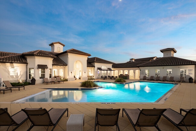 Shadetree Apartments in Ruskin, FL - Foto de edificio - Building Photo
