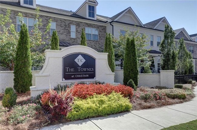 4321 Parkside Pl in Atlanta, GA - Building Photo - Building Photo