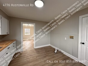 4776 Hustonville Rd in Danville, KY - Building Photo - Building Photo