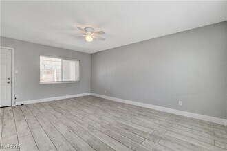 1809 Linden Ave in Las Vegas, NV - Building Photo - Building Photo