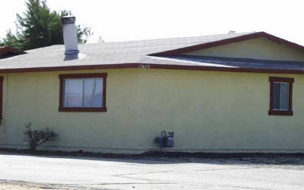 13475 Mohawk Rd in Apple Valley, CA - Building Photo