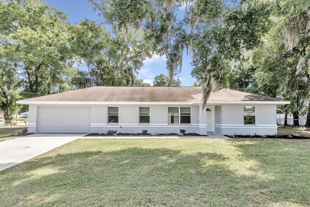 2405 SE 46th Ct in Ocala, FL - Building Photo