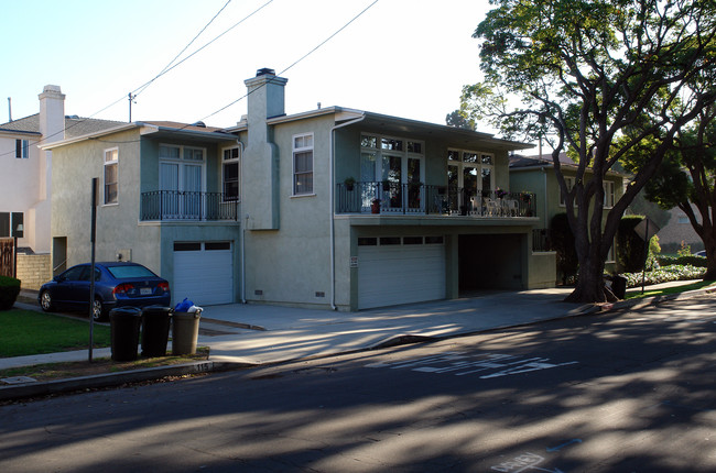 111 W Palm Ave in El Segundo, CA - Building Photo - Building Photo