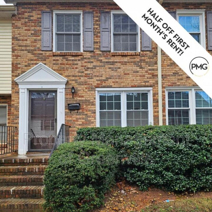 1434 Dover Rd in Spartanburg, SC - Building Photo