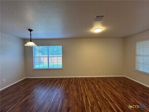 424 Copper Hill Dr in New Braunfels, TX - Building Photo - Building Photo