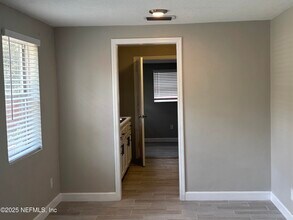 9079 11th Ave in Jacksonville, FL - Building Photo - Building Photo