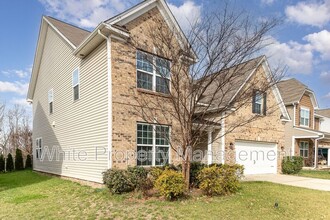 7922 Kelburn Ln in Charlotte, NC - Building Photo - Building Photo