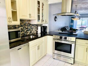 4837 Trevi Ct in Greenacres, FL - Building Photo - Building Photo