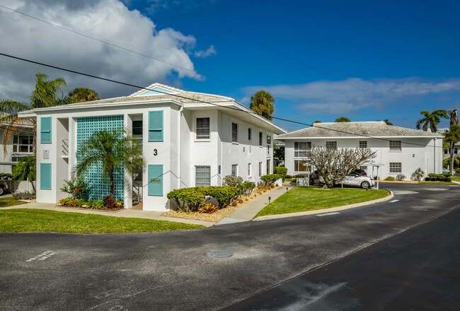 Martinique North Condominiums