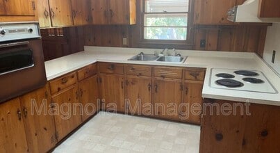 1298 Tollie Weldon Rd in Henderson, NC - Building Photo - Building Photo