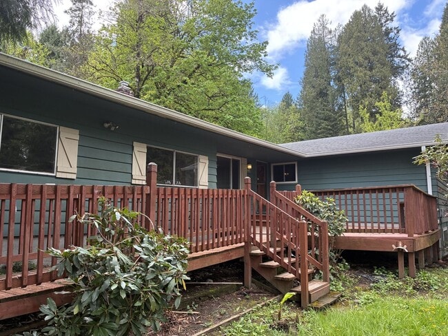 6380 Failing St in West Linn, OR - Building Photo - Building Photo