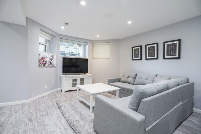 3556 N Wilton Ave in Chicago, IL - Building Photo - Building Photo