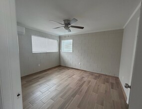 820 Redwood Ave, Unit 1 in McAllen, TX - Building Photo - Building Photo