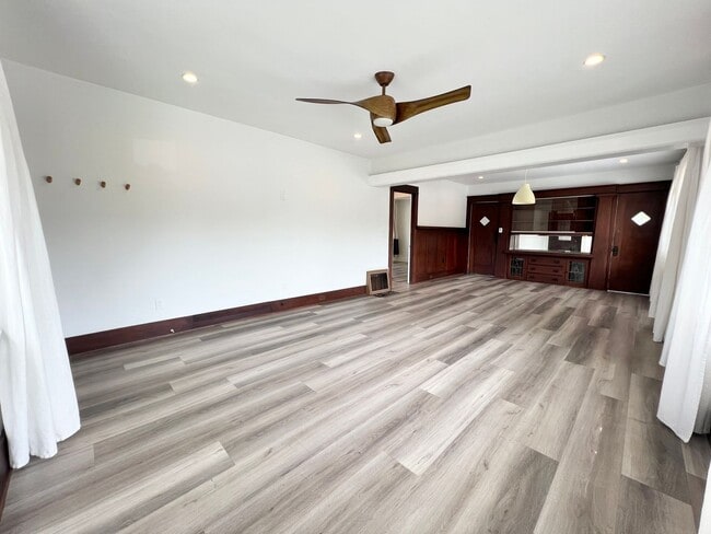 624 Stanley Ave in Long Beach, CA - Building Photo - Building Photo