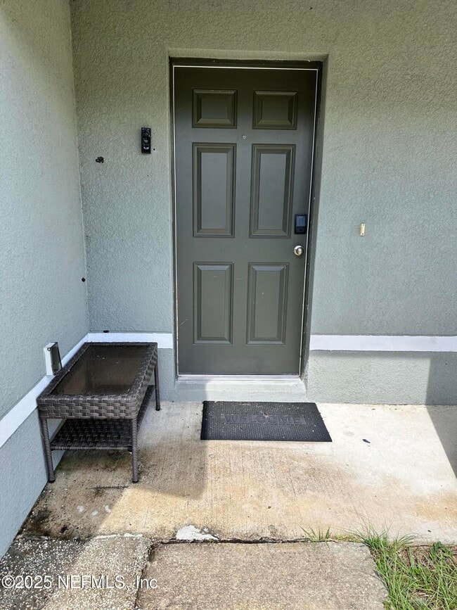 450 River Hl Dr in Welaka, FL - Building Photo - Building Photo