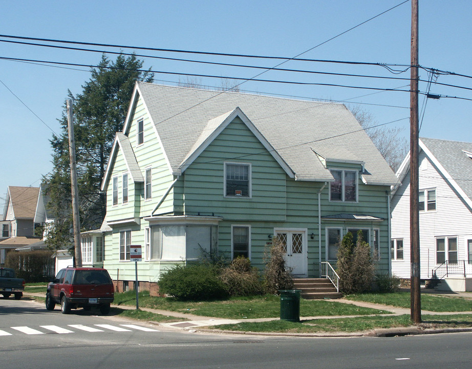 1412-1414 Dixwell Ave in Hamden, CT - Building Photo