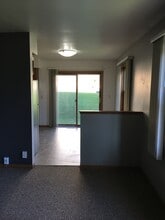 402 Manchester Ln, Unit 402 in Hartland, WI - Building Photo - Building Photo