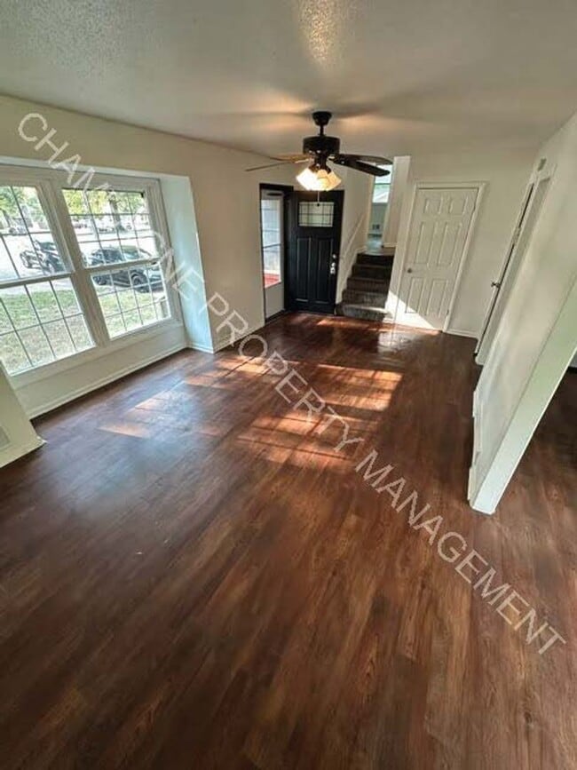 8901 Blue Ridge Blvd in Kansas City, MO - Building Photo - Building Photo
