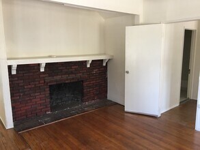 937 North Benton Way, Unit 1 in Los Angeles, CA - Foto de edificio - Building Photo