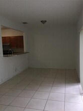 2885 SW 127th Ave in Miramar, FL - Building Photo - Building Photo