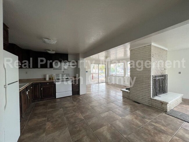 property at 115 N 800 W