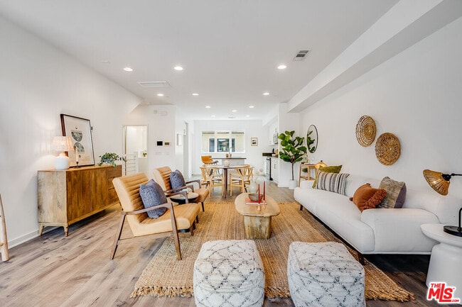 property at 2930 Rowena Ave