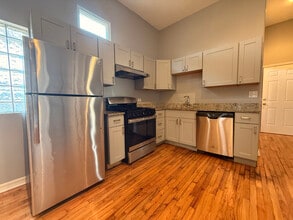 5906 S La Salle St in Chicago, IL - Building Photo - Building Photo