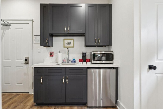 1738 N Rampart St in New Orleans, LA - Foto de edificio - Building Photo