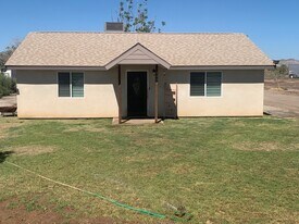 9400 4th Ave in Blythe, CA - Building Photo