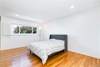 3200 S Sepulveda Blvd in Los Angeles, CA - Building Photo - Building Photo