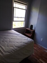 916 Ackerman Ave-Unit -Room 9 in Syracuse, NY - Foto de edificio - Building Photo